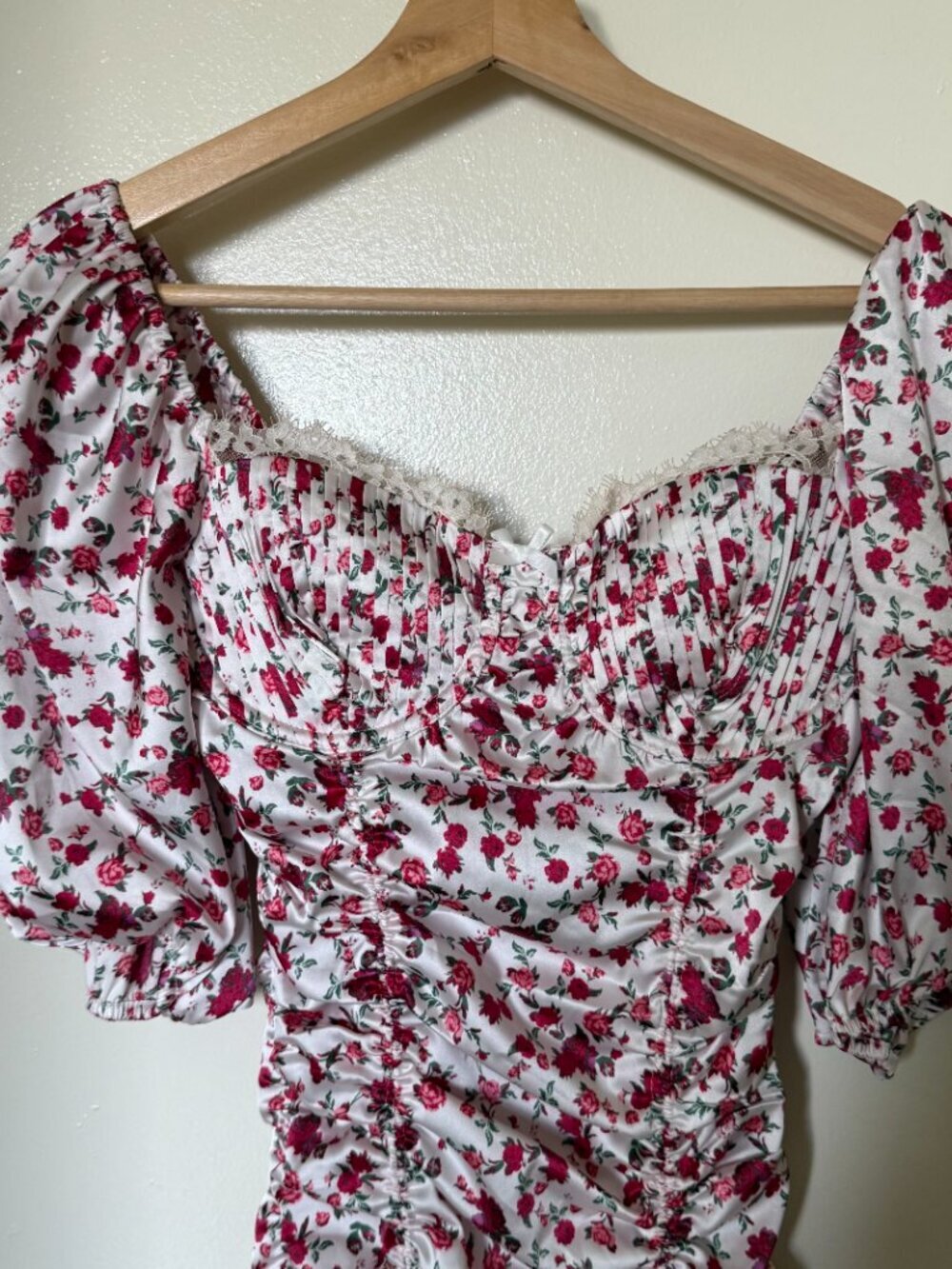 NWT For Love & Lemons Melrose White Pink Floral Ruched Mini Dress XXS - Picture 3 of 7